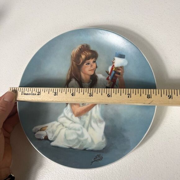 Viletta USA Clara and Nutcracker Plate 1978 and Figurine 1979 - Picture 13 of 14